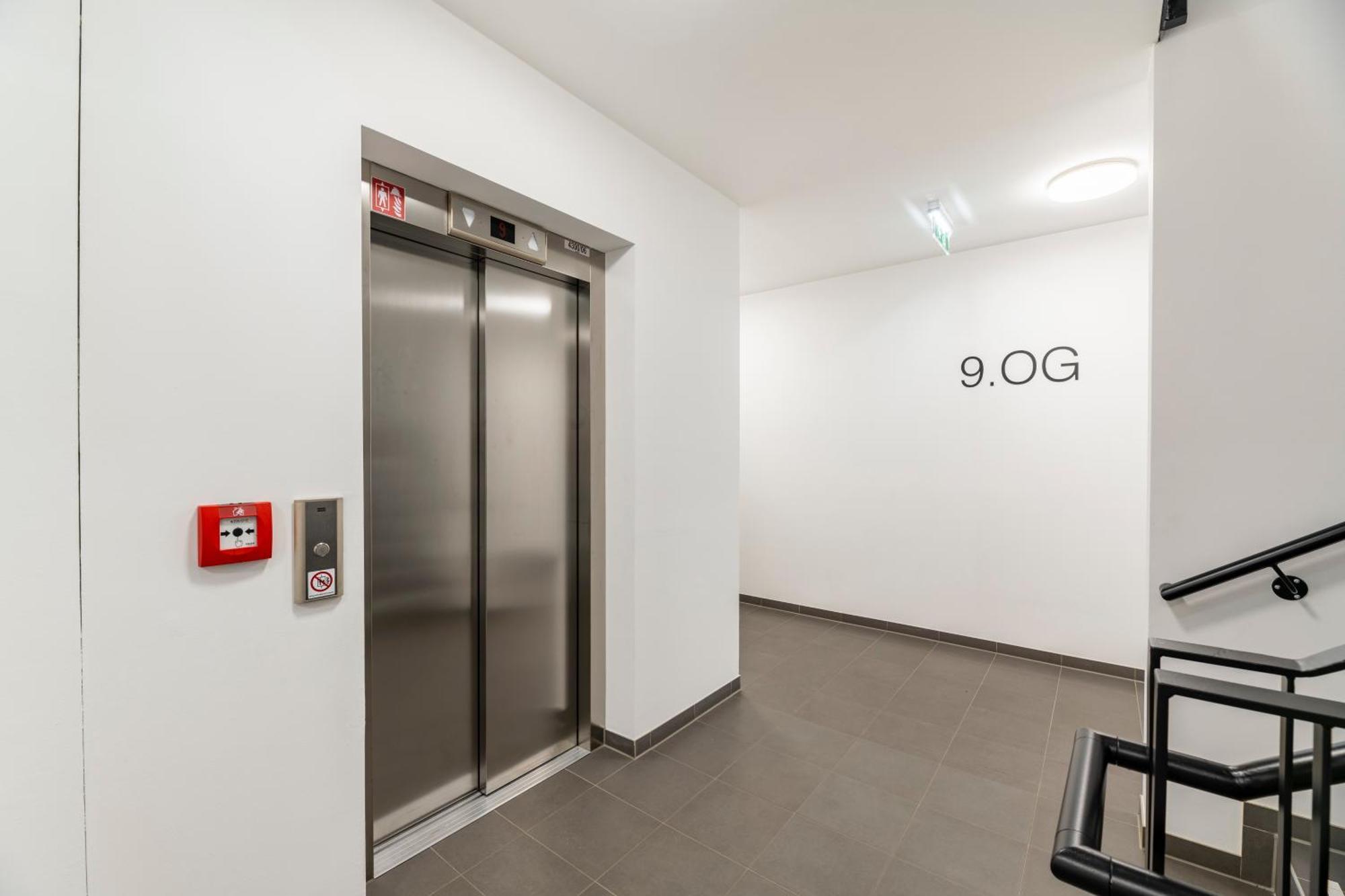 Edler Wohnraum Panoramablick 3 Sz Boxspringbetten, E-Ladestation, Kaffeevollautomat, Klima, Lift, Terrasse & 2Xtg Грац Екстериор снимка