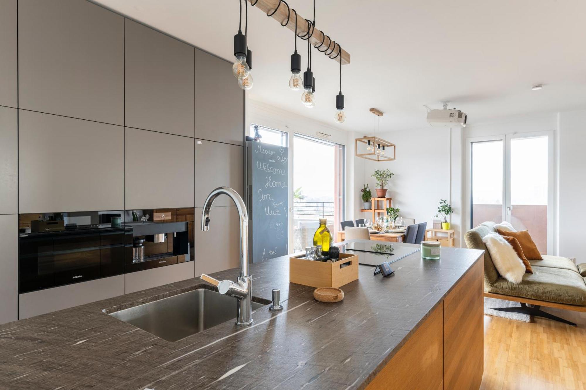 Edler Wohnraum Panoramablick 3 Sz Boxspringbetten, E-Ladestation, Kaffeevollautomat, Klima, Lift, Terrasse & 2Xtg Грац Екстериор снимка