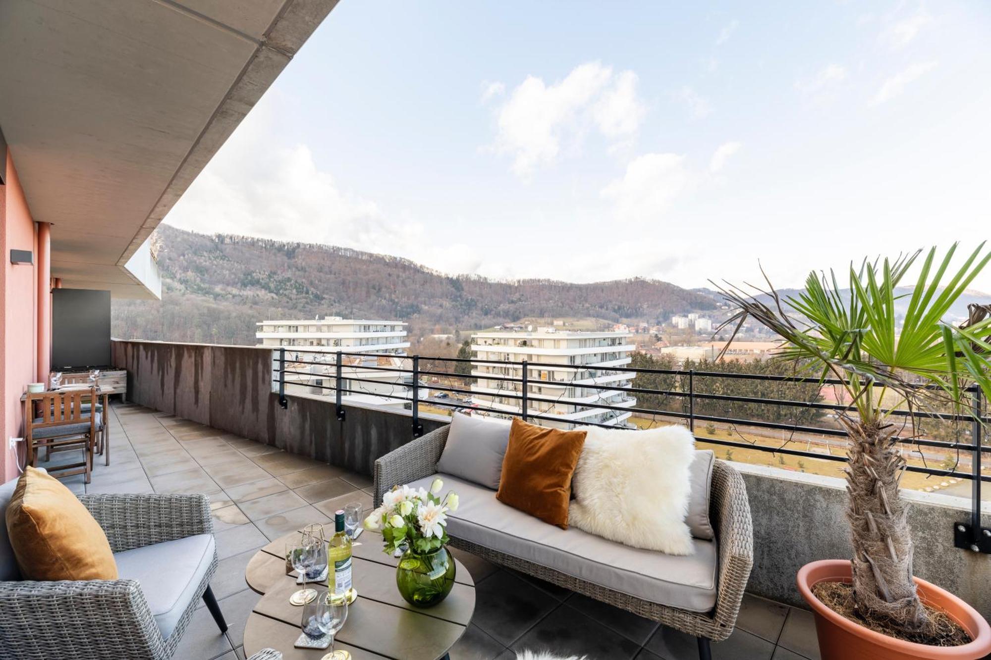 Edler Wohnraum Panoramablick 3 Sz Boxspringbetten, E-Ladestation, Kaffeevollautomat, Klima, Lift, Terrasse & 2Xtg Грац Екстериор снимка